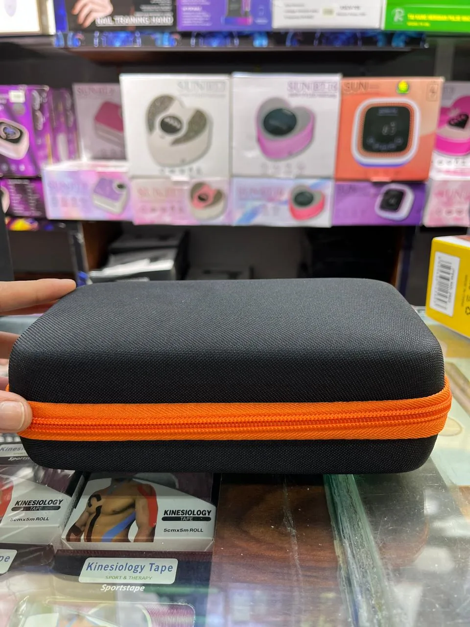Arrancador de Batería Portátil para Carro | Power Bank y Linterna LED imagen 3