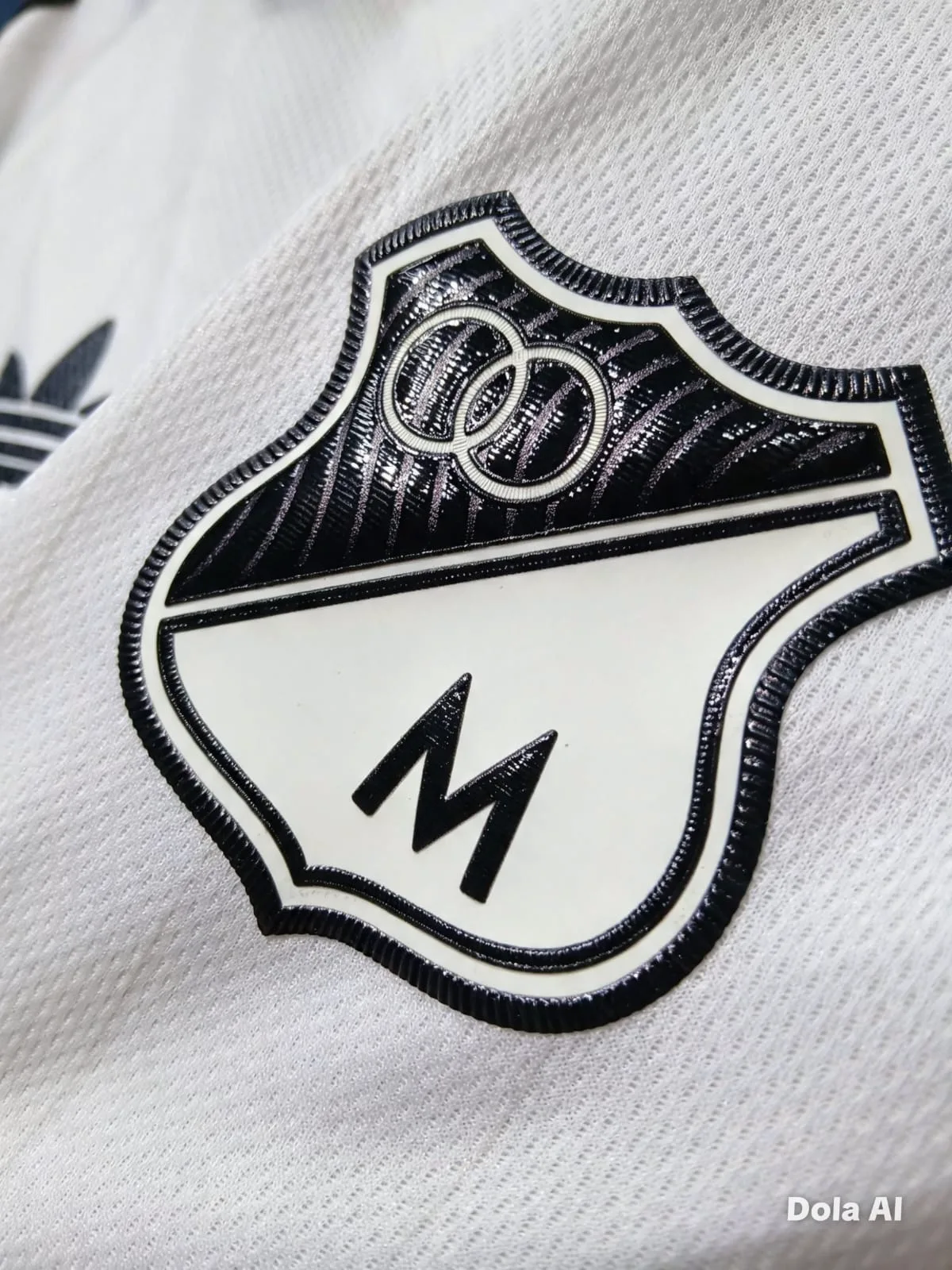 ¡EDICIÓN LIMITADA! 🚨 La camiseta de los 80 años de Millonarios. imagen 3
